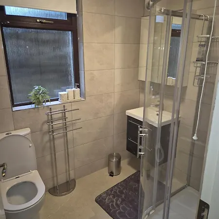 Hébergement de vacances 3 Bedroom House Blackrock Road *